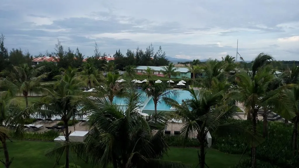 Ocean Apartment Spa & Golf Danang Vietnam