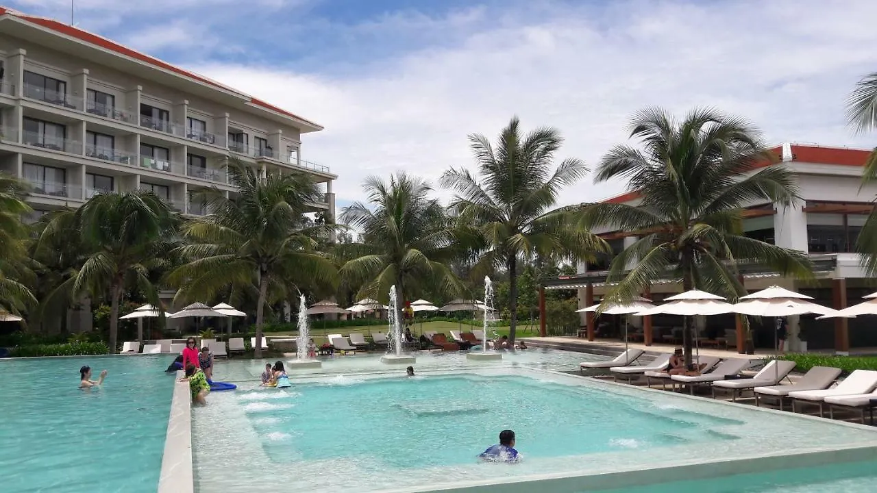 Ocean Apartment Spa & Golf Danang Vietnam